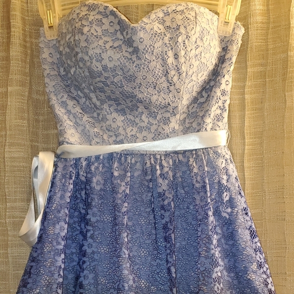 Dress - Picture 1 of 4